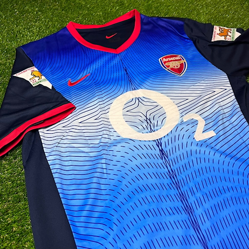 Picture of Arsenal 02/04 Away Henry