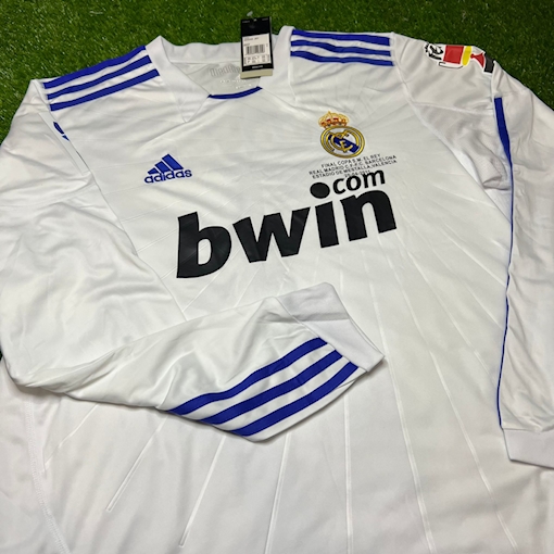 Picture of Real Madrid 10/11 Home Ronaldo Long-Sleeve