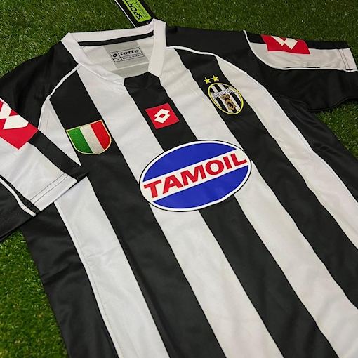 Picture of Juventus 02/03 Home Trezegut