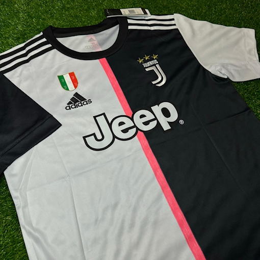 Picture of Juventus 19/20 Home  Ronaldo 