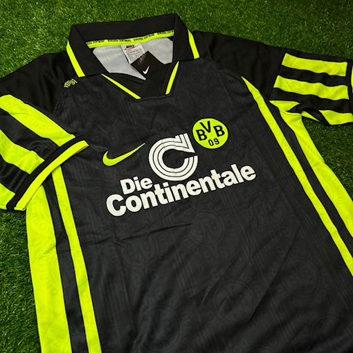 Picture of Dortmund 96/97 Away 