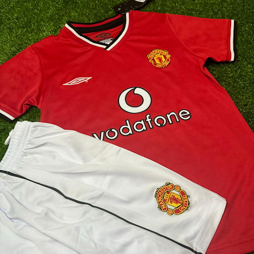 Picture of Manchester United 00/01 Home Beckham Kids 