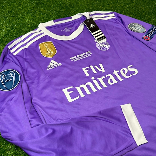 Picture of Real Madrid 16/17 Away Ronaldo Signature Edition Long-sleeve 