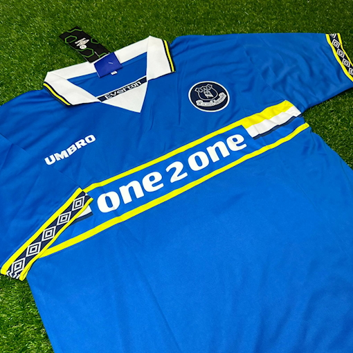 Picture of Everton 97/99 Home Materazzi