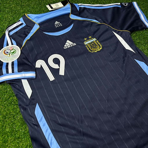 Picture of Argentina 2006 Away Messi