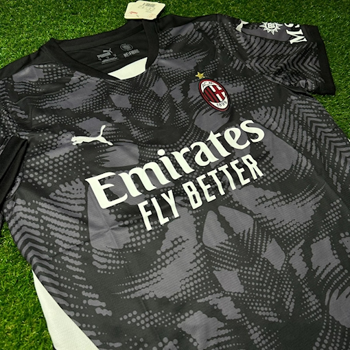 Picture of AC Milan 24/25 Goalkeeper Black