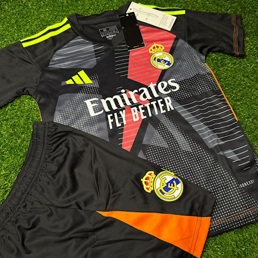 Picture of Real Madrid 24/25 Goalkeeper Black