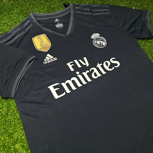 Picture of Real Madrid 18/19 Away Benzema