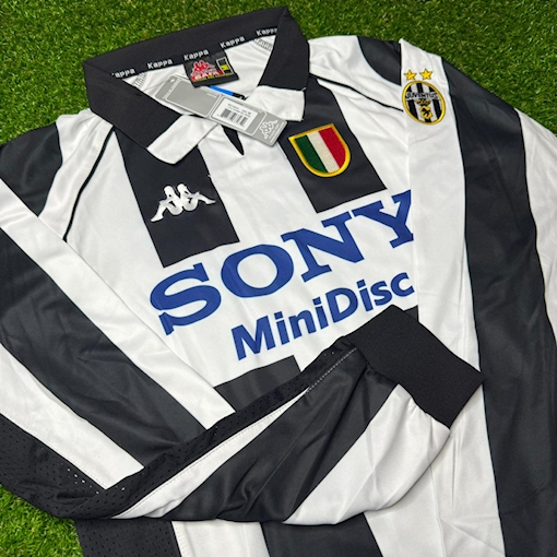 Picture of Juventus 97/98 Home Long - Sleeve