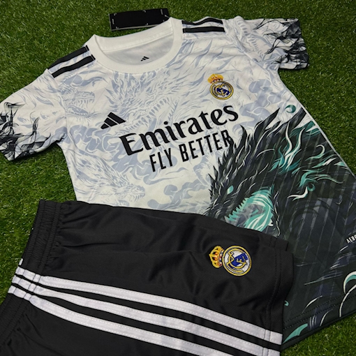 Picture of Real Madrid 25/26 Special Evil Dragon  Kids White/Green