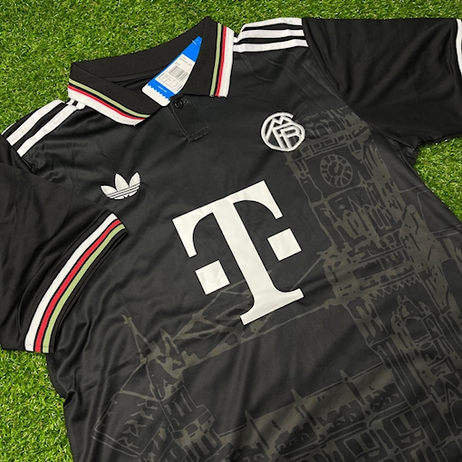 Picture of Bayern Munich 25/26 Black Edition Polo
