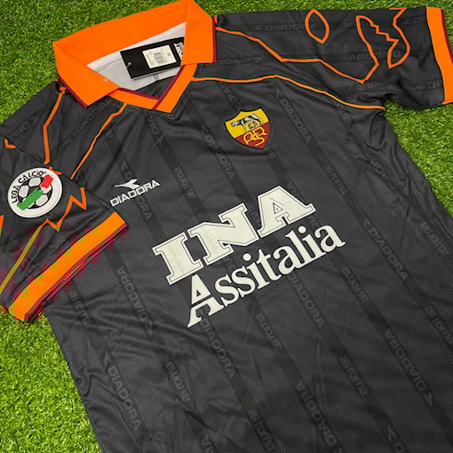 صورة Roma 99/00 Third Totti