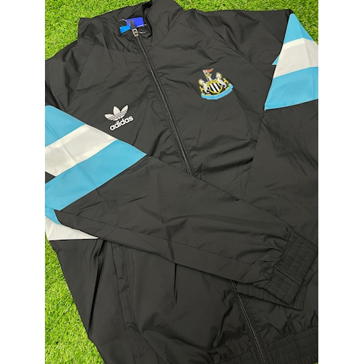 Picture of Newcastle 2025 Windbreaker Jacket Black