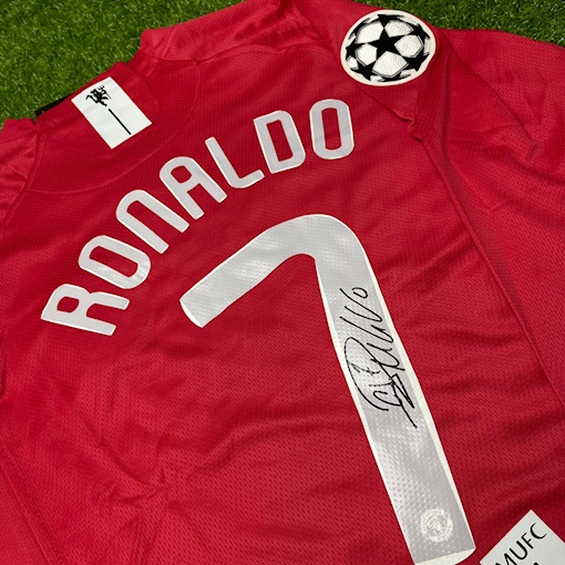 Picture of Manchester United 07/08 Home Ronaldo Signature Edition Long - Sleeve