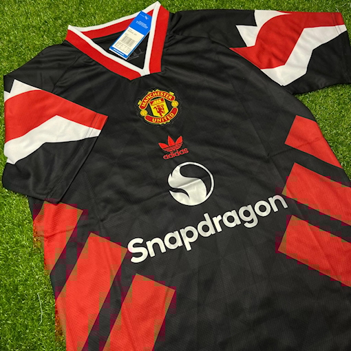 Picture of Manchester United 25/26 Special Retro Version Black/Red