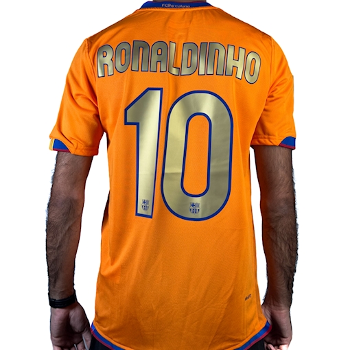 صورة Barcelona 06/07 Away Ronaldinho