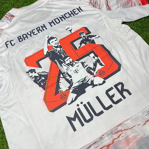 صورة Bayern Munich 25/26 Away Müller