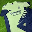 صورة Real Madrid 2025 Training Kit Light Green