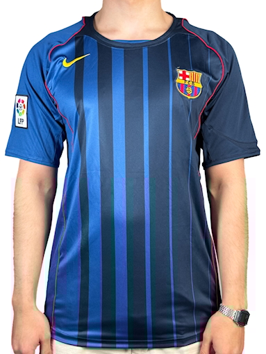 Picture of Barcelona 04/05 Away Eto'o
