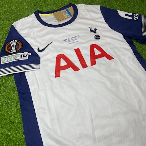 صورة Tottenham 24/25 Home Final