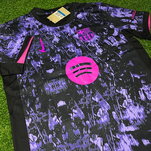 صورة Barcelona 25/26 Purple Night Edition Lamine Yamal 