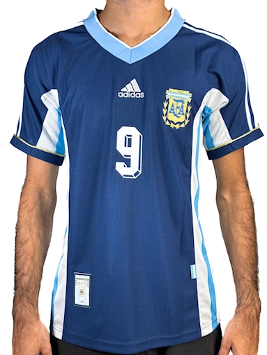 Picture of Argentina 1998 Away Batistuta