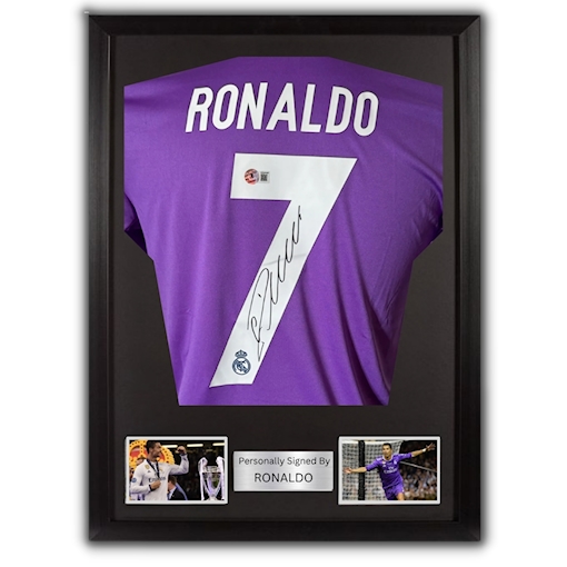 صورة Ronaldo signed & framed