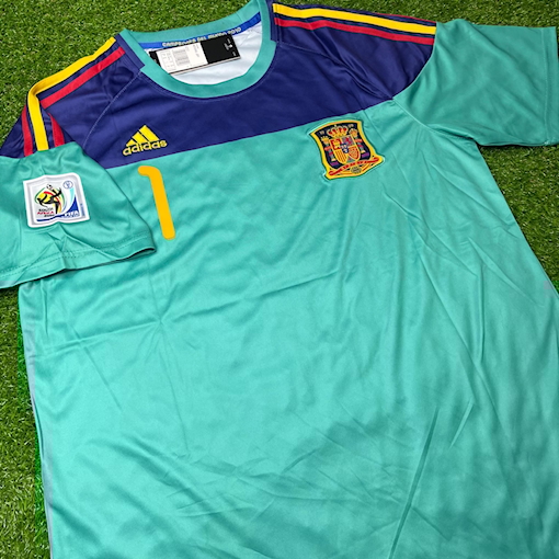 Picture of Spain 2010 Goalkeeper Casillas