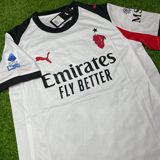 Picture of AC Milan 25/26 Away Modrić