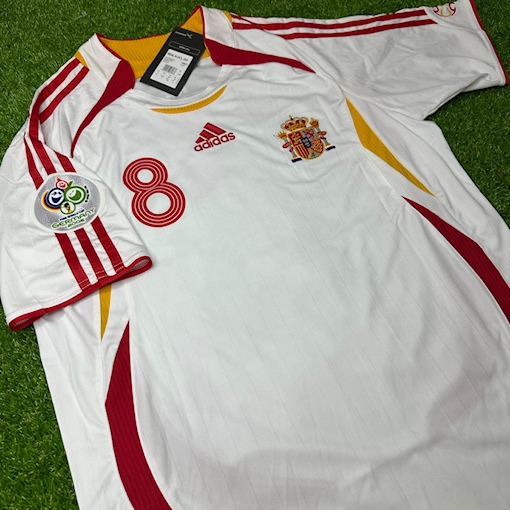 Picture of Spain 2006 Away Xavi