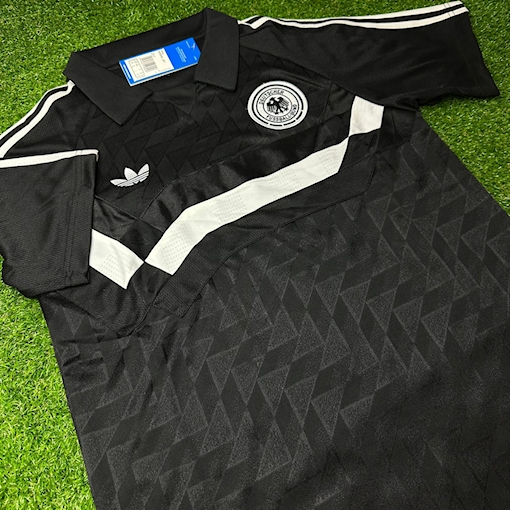 Picture of Germany 88/90 Away Black