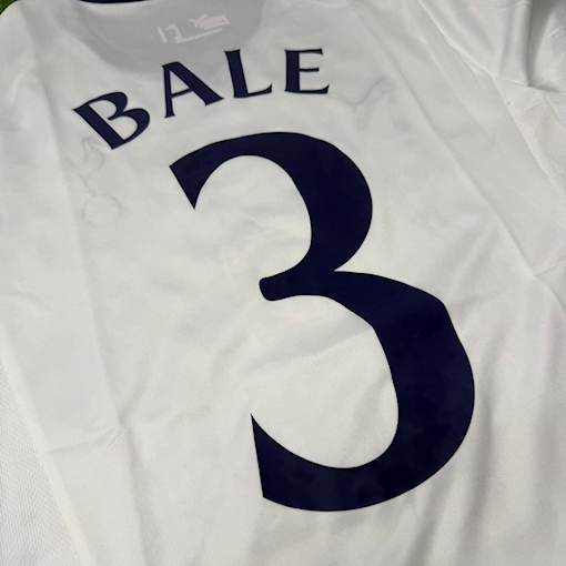 صورة Tottenham 08/09 Home Bale